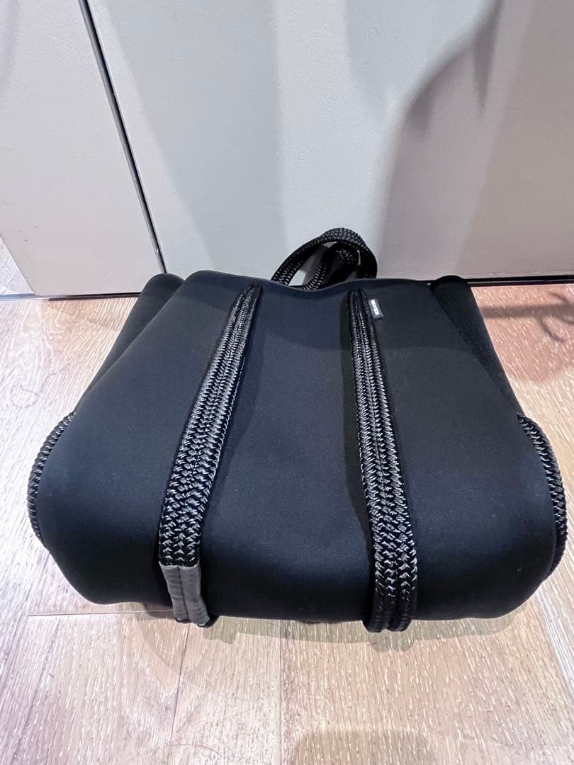 新品 男女兼用 STATE OF ESCAPE サテライトシティートート 黒