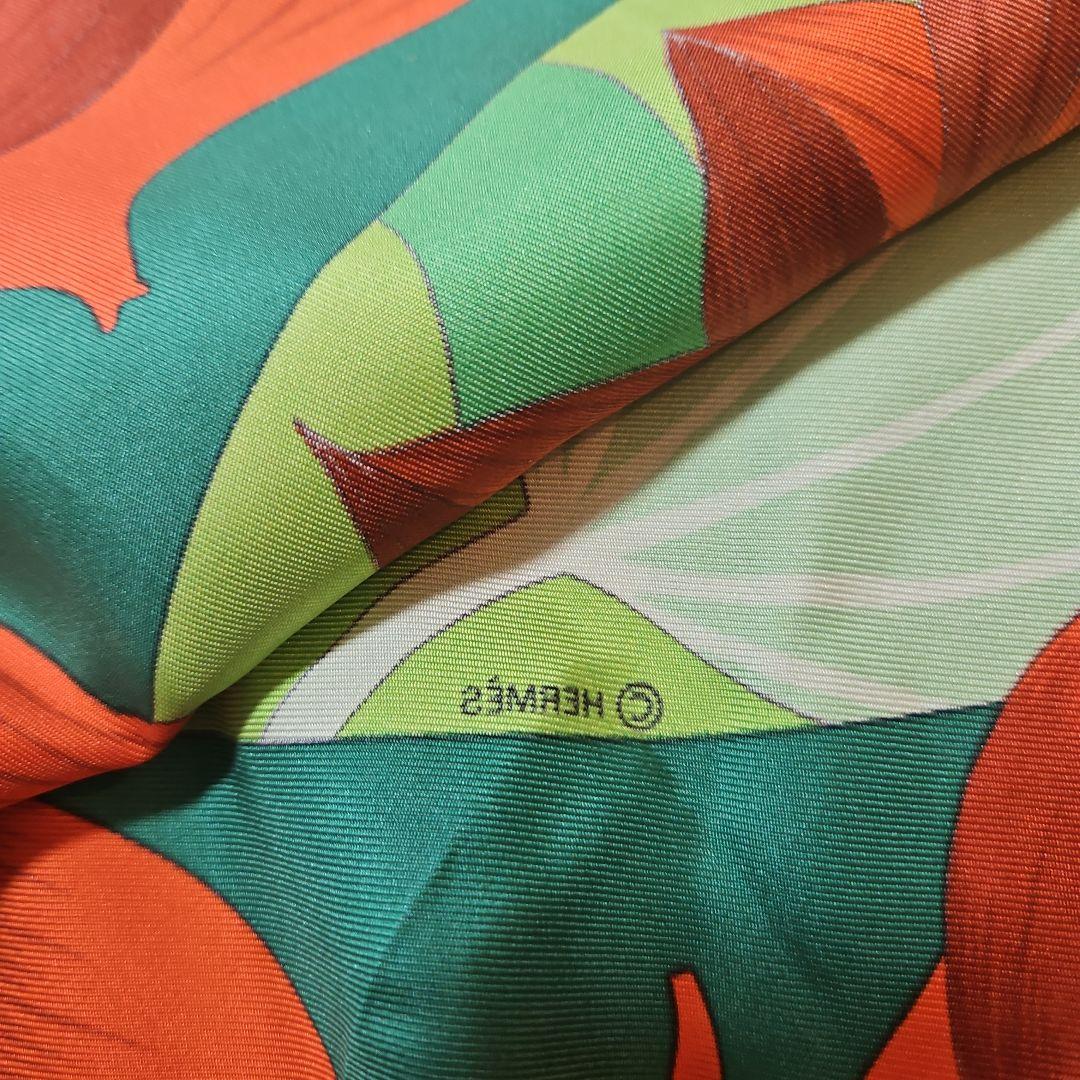 HERMÉS カレ90 FLEURS DE LOTUS スカーフ