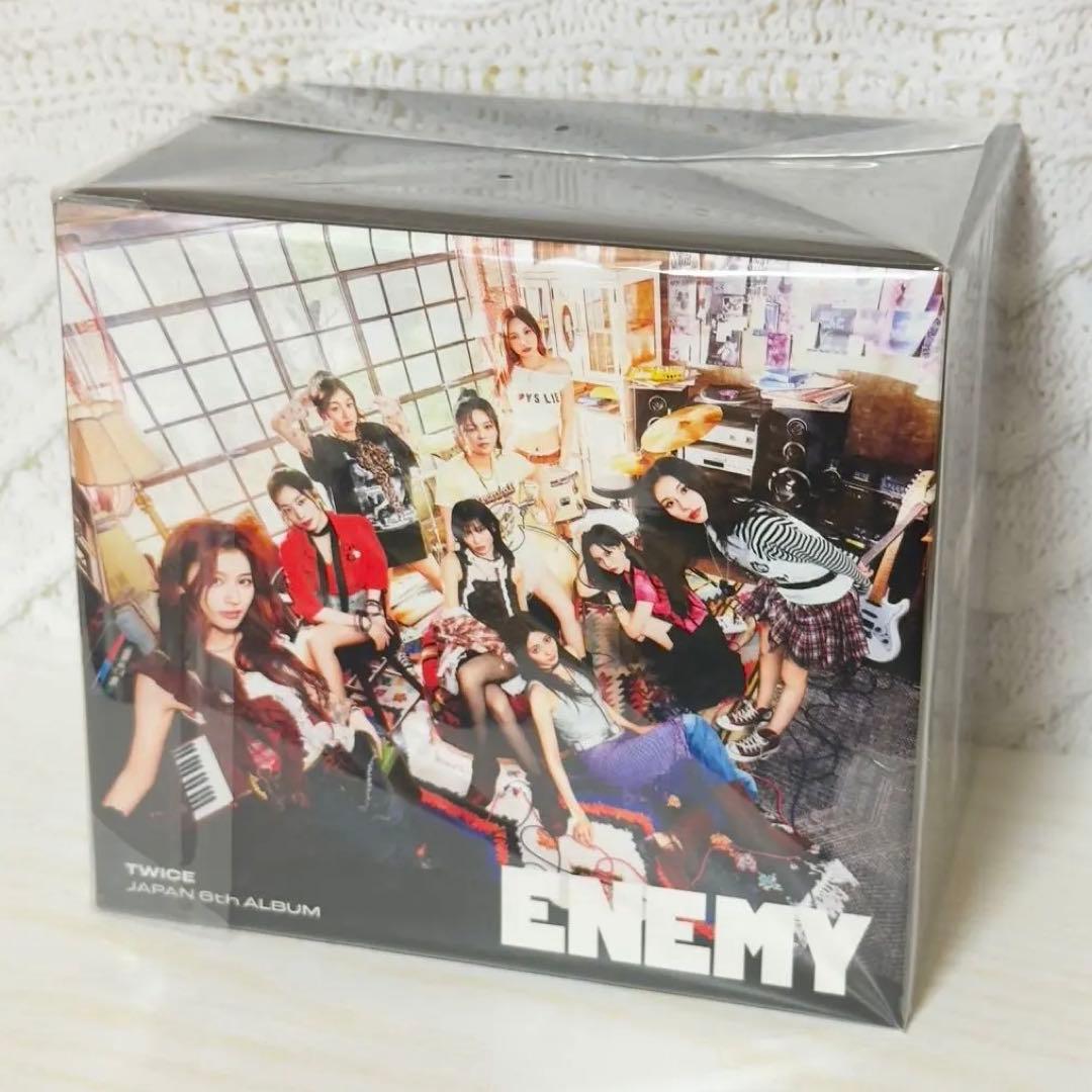 【美品】【シリアル以外全てあり】TWICE ENEMY 888個限定 アルバム