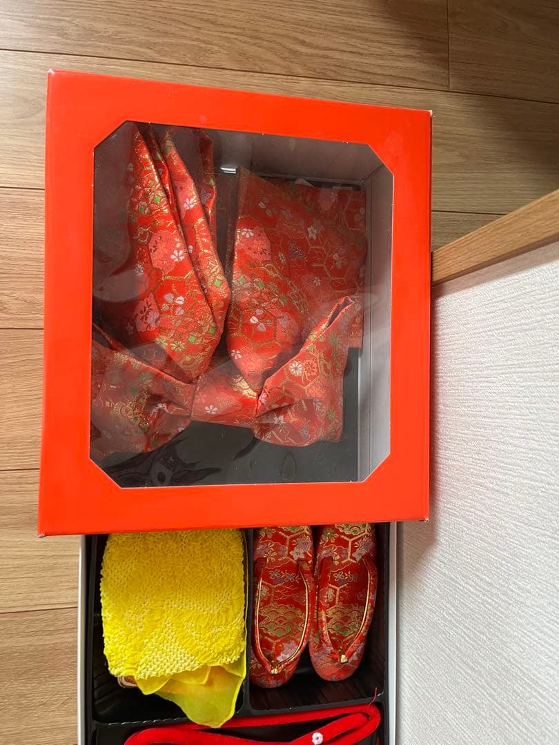 七五三　7歳　（花柄着物、長襦袢、帯、草履付き）