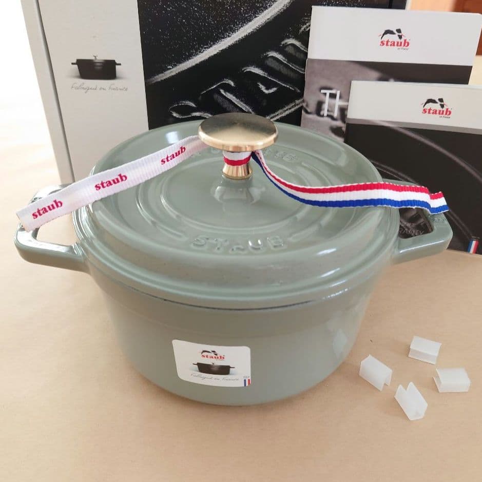 生涯保証付・新品未使用　16cm　ユーカリ　STAUB