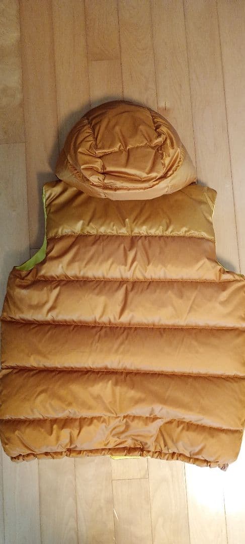 バーバリー　ダウンベスト ブラウン/イエロー 14Y 164cm