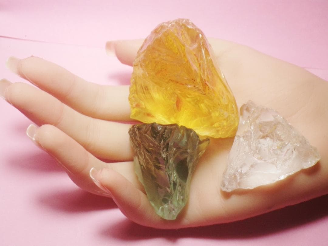 アンダラクリスタル　三角 　２５０９１３－１