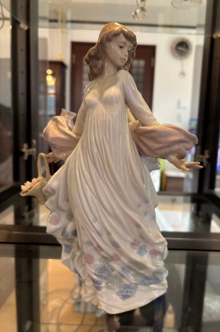 リヤドロ　春の輝き