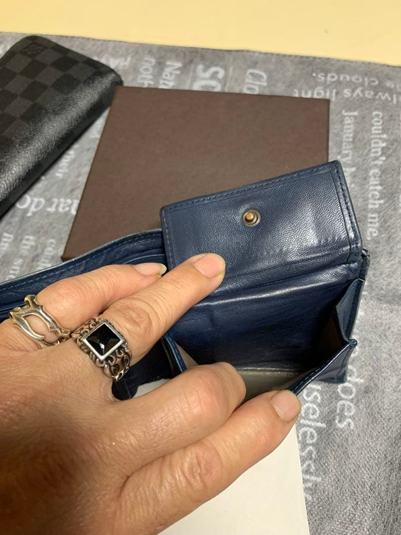 BOTTEGA VENETA 2折りイントレチャート レア品‼️