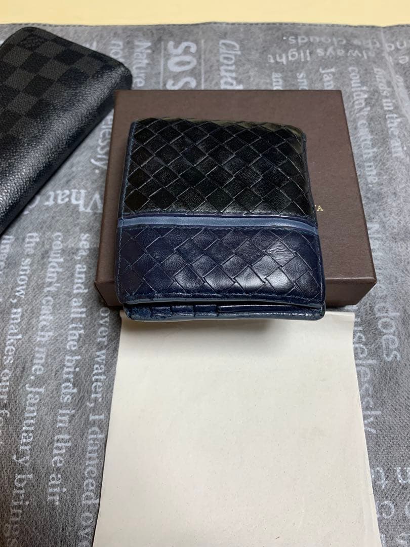BOTTEGA VENETA 2折りイントレチャート レア品‼️