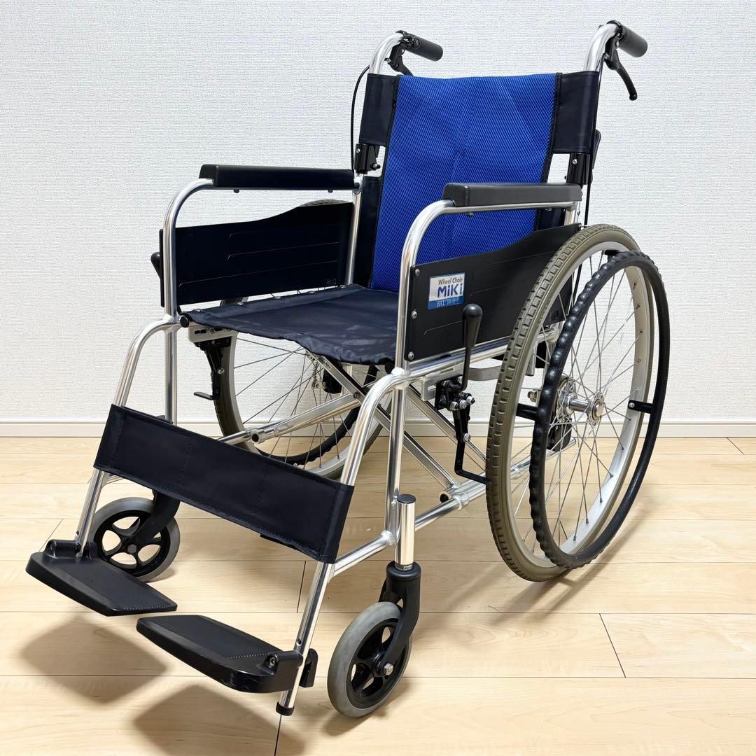ミキ Miki 自走式 車椅子 ノーパンクタイヤ BAL-1