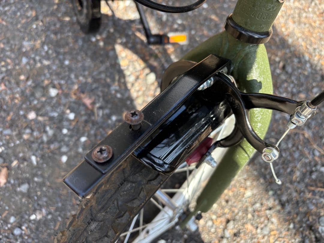 【美品】Jeep 子供用オリーブ色 2025年　　　　　　　現行モデル 18in