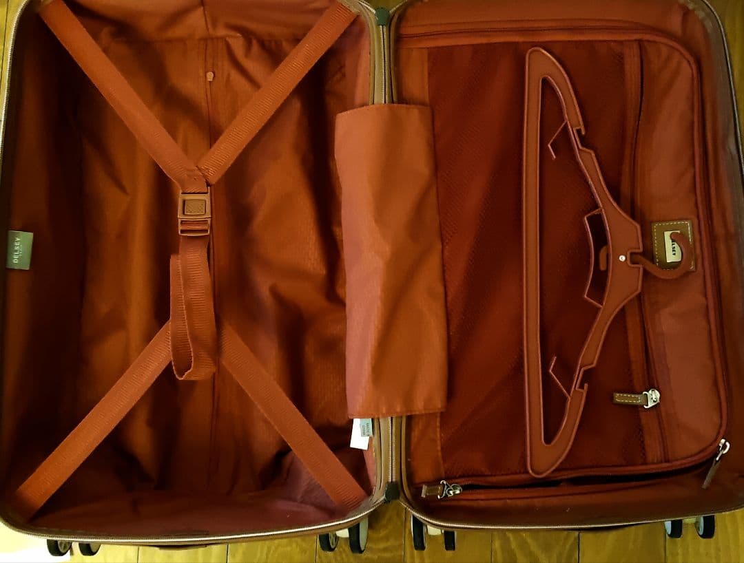 送料込み 3連休限定価格 DELSEY キャリーバッグ 超美品【汚れなし✨超美品