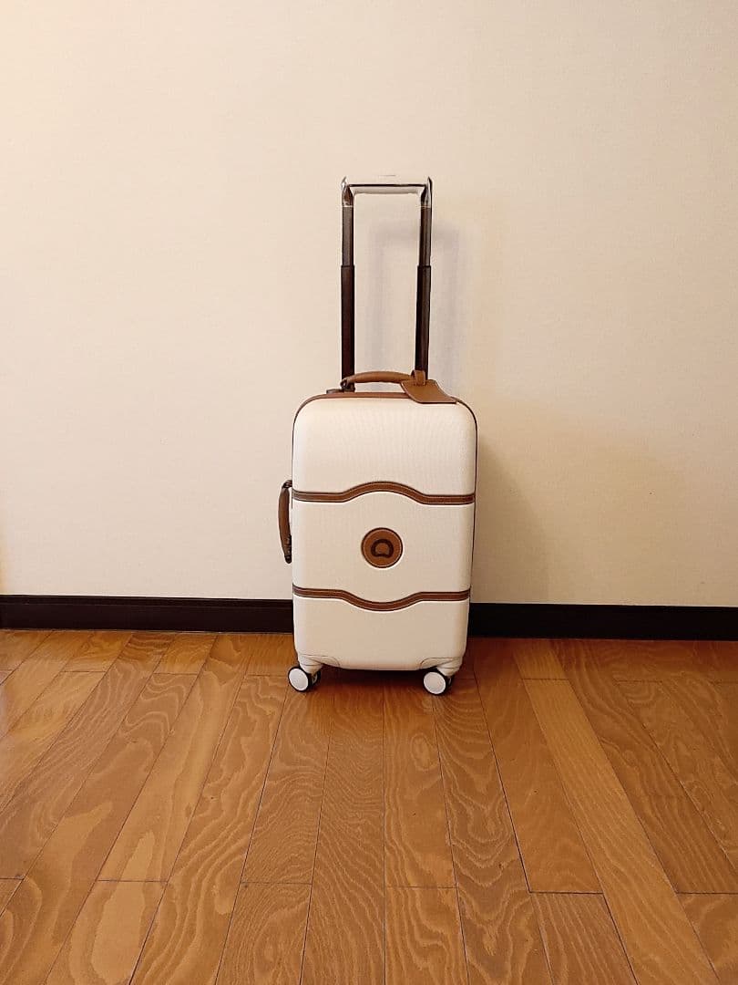 送料込み 3連休限定価格 DELSEY キャリーバッグ 超美品【汚れなし✨超美品