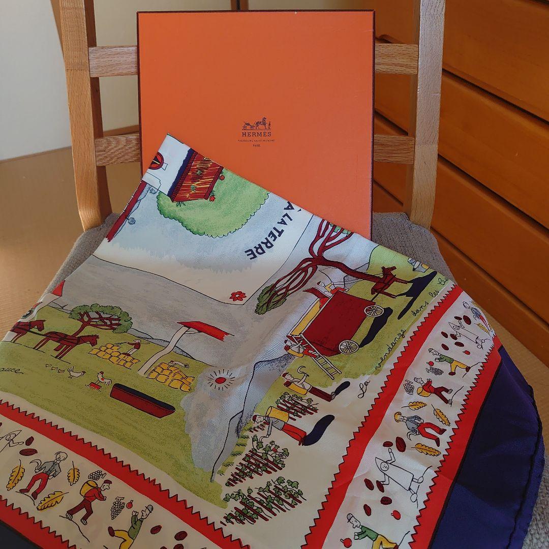 Hermès エルメス　カレ90　スカーフ