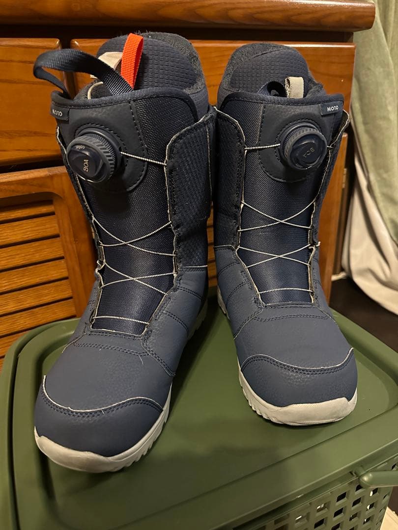 アッキー　Burton スノーボードブーツ　サイズ違い