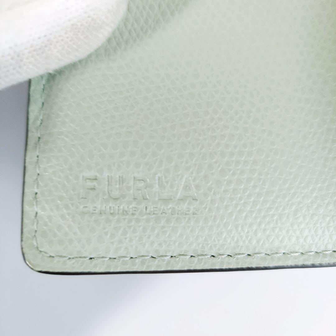 未使用品　フルラ カメリア コンパクト二つ折り財布　レザー　ターコイズ色
