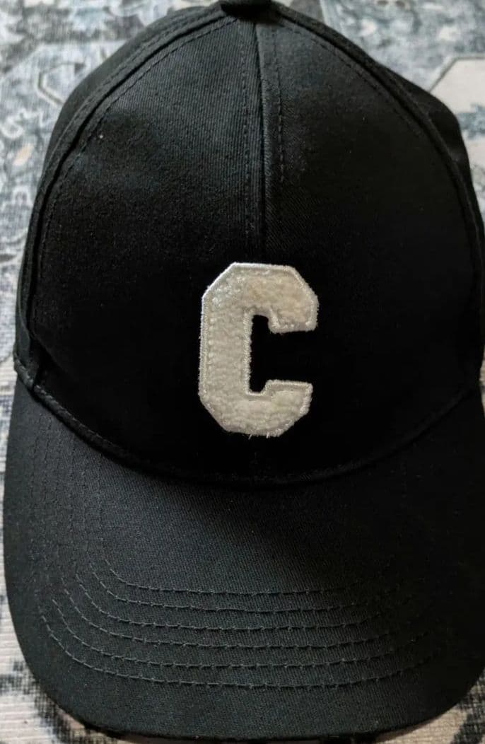 【美品送料無料】CELINEキャップ　Freeesize