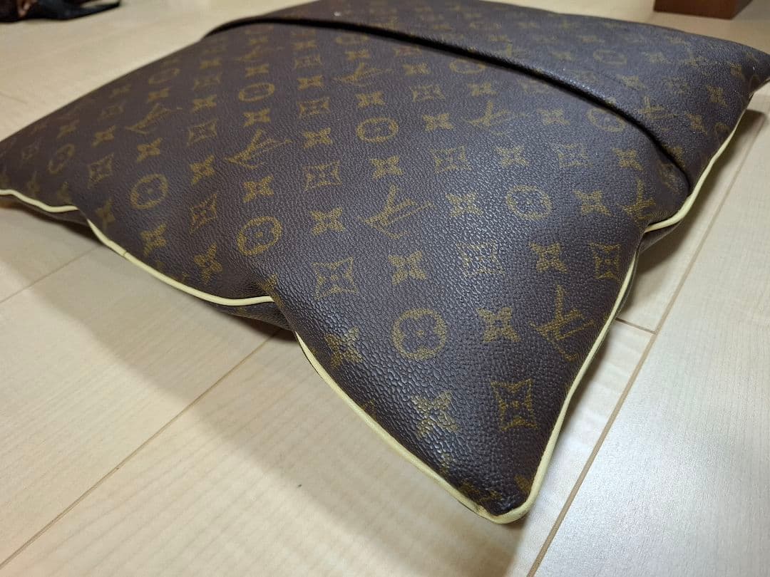 値下!! レア物　ルイ・ヴィトン モノグラム クッション カバー