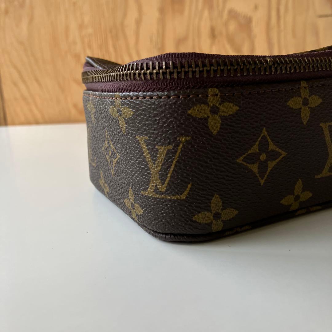 LOUIS VUITTON　ティッシュカバー　モノグラム　3678