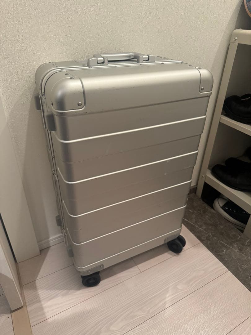無印良品　アルミ　ハードキャリー　ケース　60Ｌ
