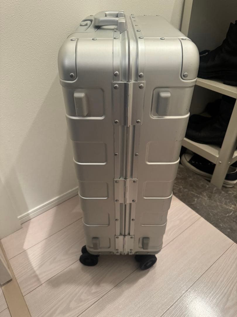 無印良品　アルミ　ハードキャリー　ケース　60Ｌ