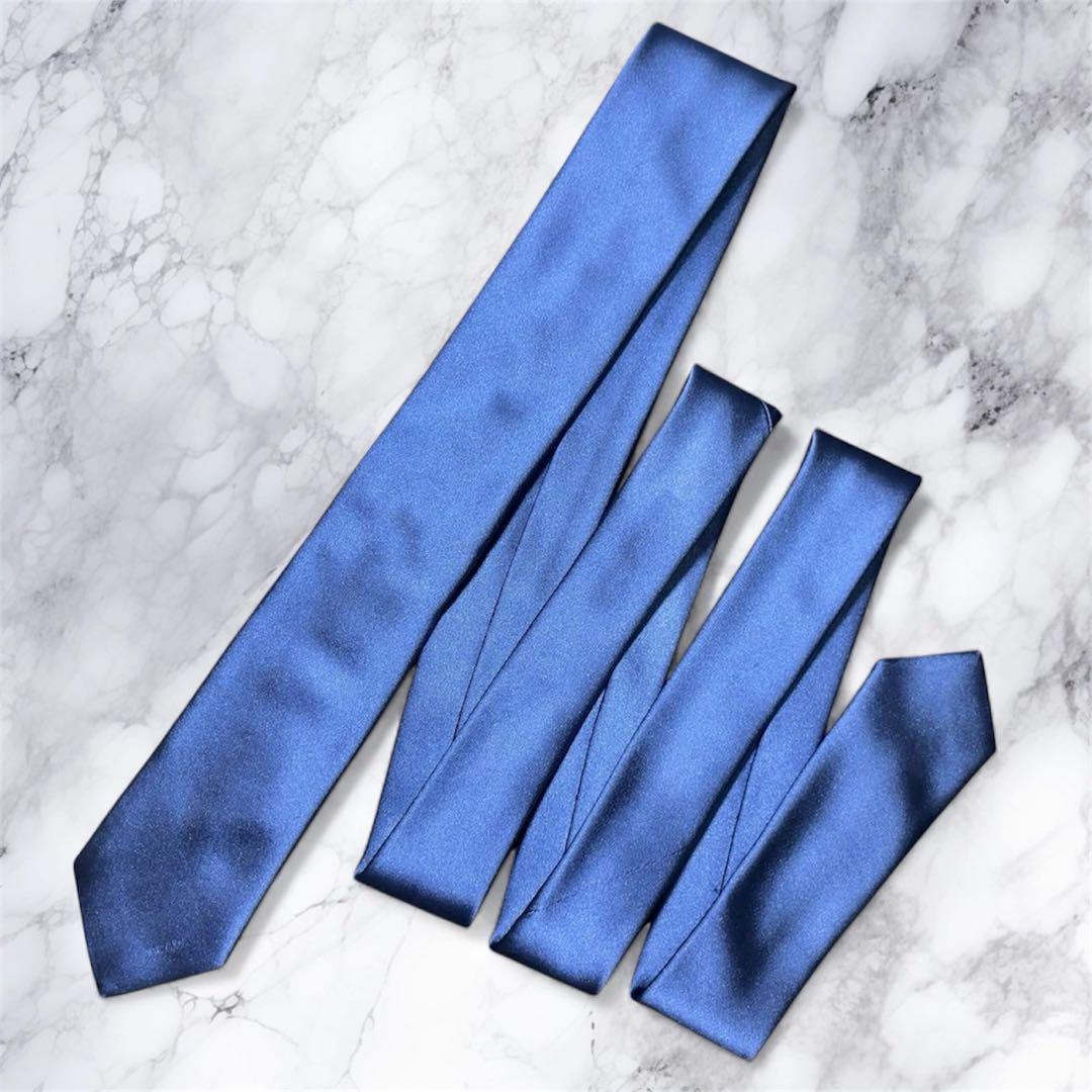 PRADA シルク ダークブルー ネクタイ ナロータイ ソリッドタイ