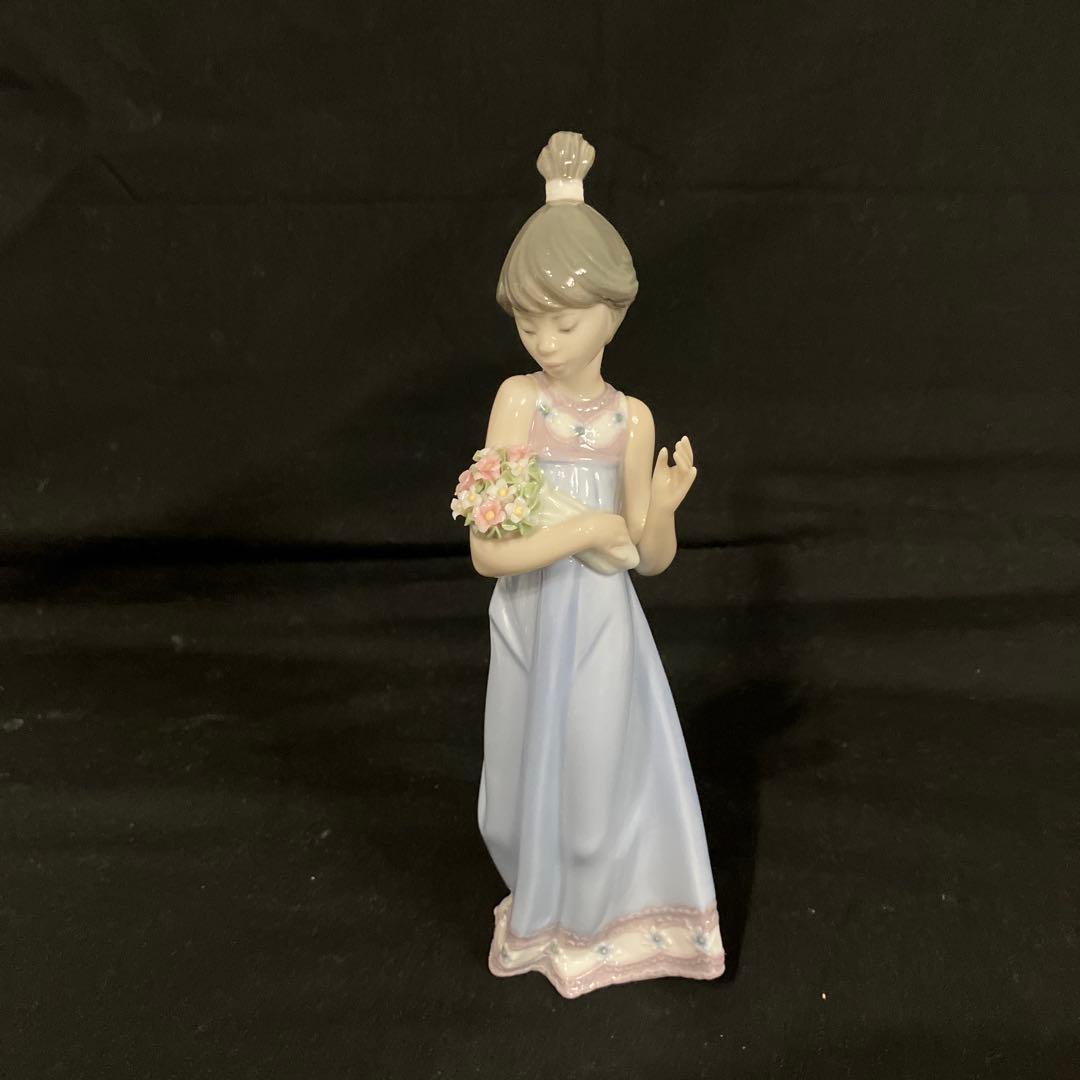 リアドロ　置物　5604 「春の訪れ」