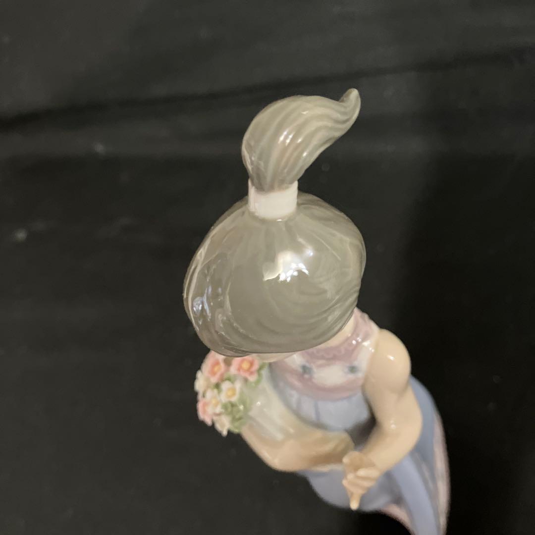 リアドロ　置物　5604 「春の訪れ」