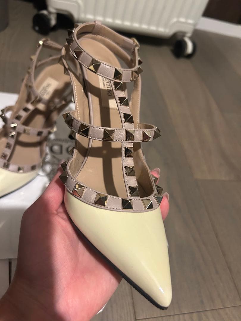 VALENTINO ヴァレンティノ スタッズ ストラップ パンプス 23.5