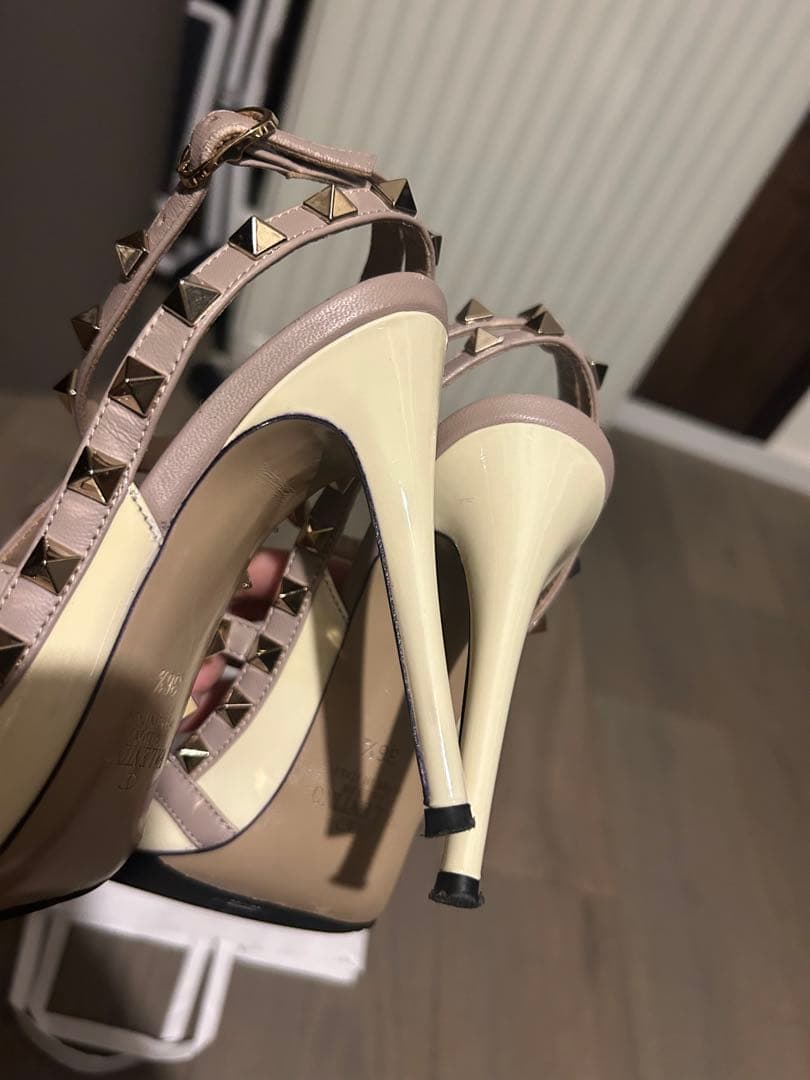 VALENTINO ヴァレンティノ スタッズ ストラップ パンプス 23.5