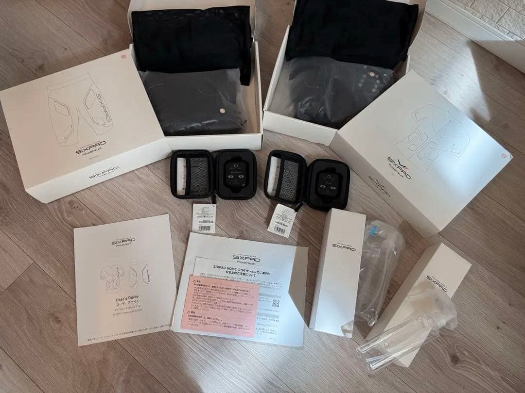 SIXPAD トレーニングウェア 上下セット　Sサイズ ブラック 女性用