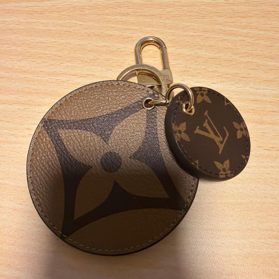 Louis Vuitton モノグラムラウンドキーホルダー