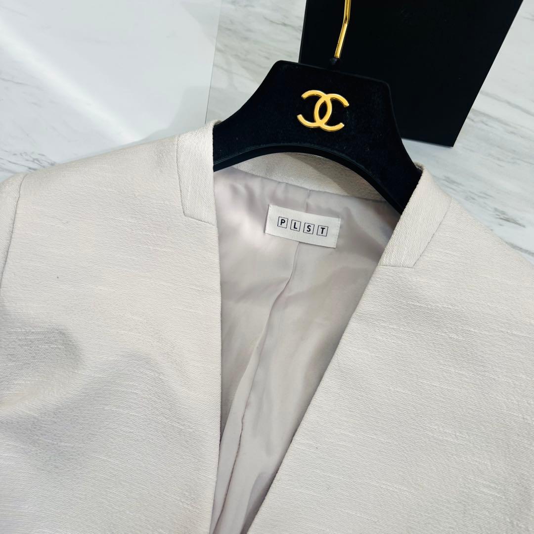 極美品 近年モデル プラステ パンツスーツ セットアップ カラーレス M