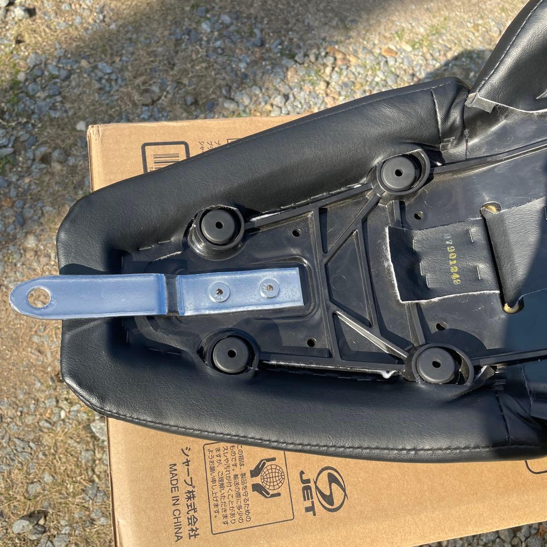 ハーレー　純正　リーチツーアップシート　fxlrst flsb fxlr m8