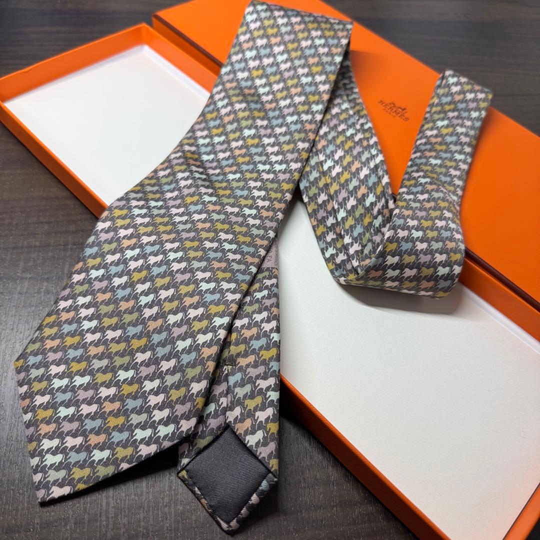 未使用 干支「丙午年」HERMES エルメス 馬群 ネクタイ 飛躍と幸運を運ぶ