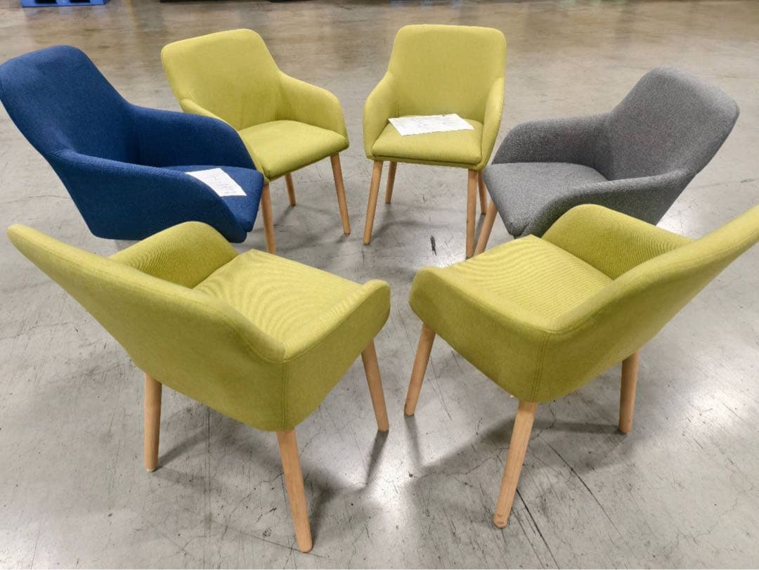 ダイニングチェア グリーン4脚セット 布張り北欧風デザインファブリック製