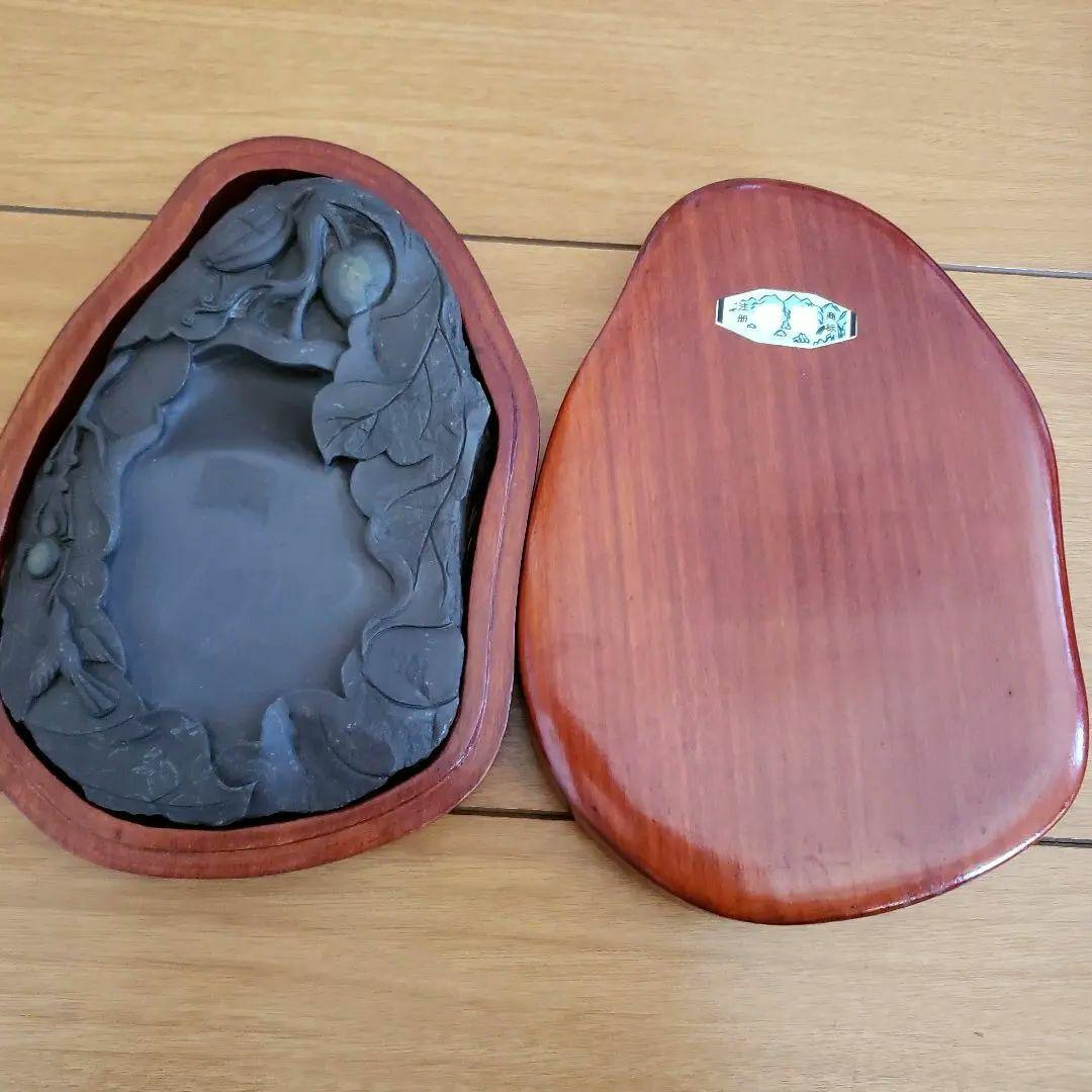 端渓石　硯　眼