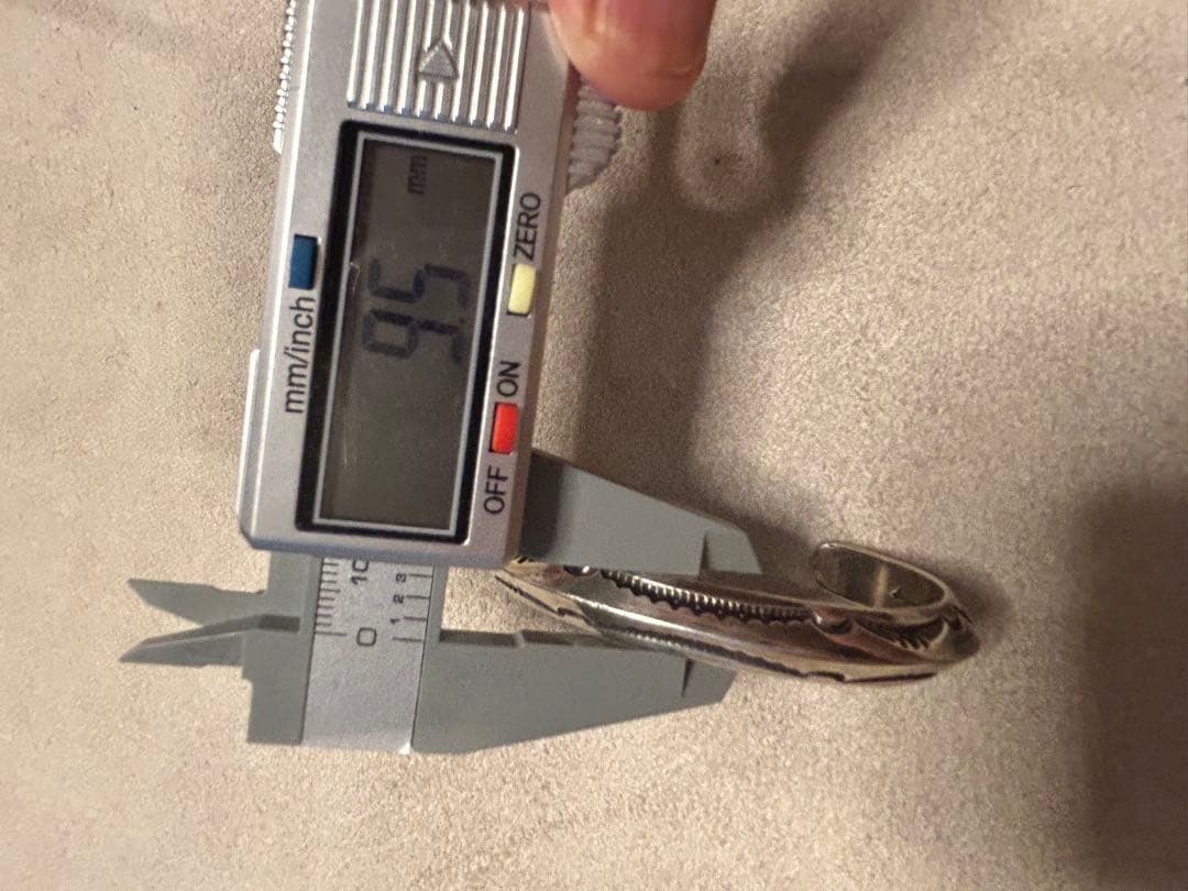 Andyインディアンジュエリー　トーマスカーティス　トライアングルバングル