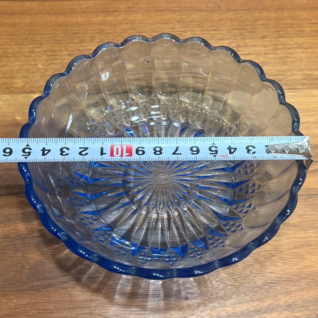 昭和レトロ　プレスガラス　三つ重ねどんぶり