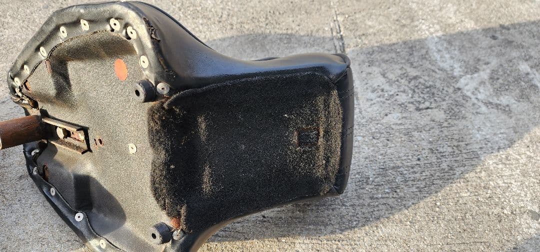 ハーレー　ラペラ　当時物　ナックル　パンヘッド　ショベル　シート　ソロシート