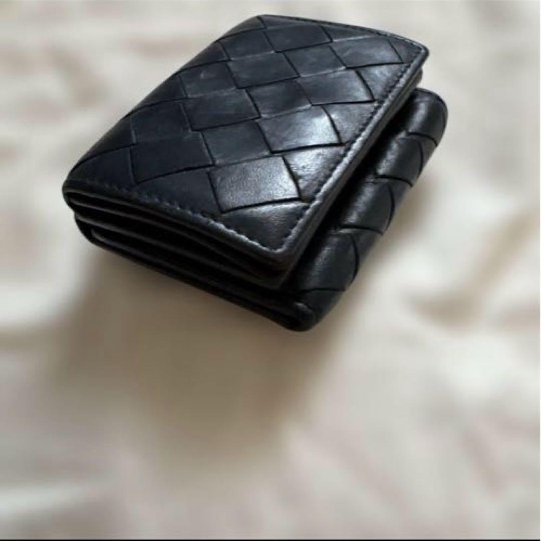 ボッテガヴェネタ　イントレチャート 三つ折りウォレット　ネイビー　ブラウン