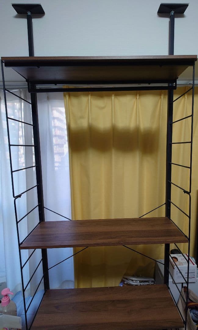 ニトリ　突っ張り壁面収納ワードローブNポルダ(ミドルブラウン)