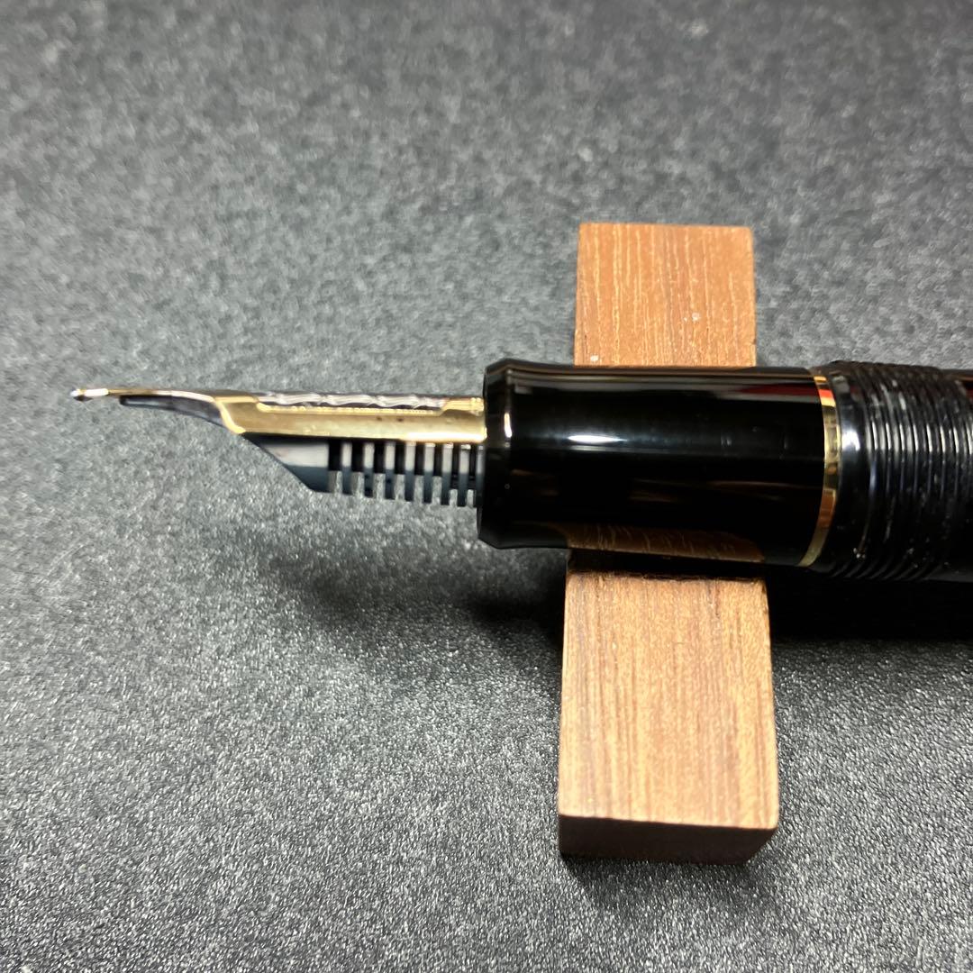 パイロット845 漆　中字