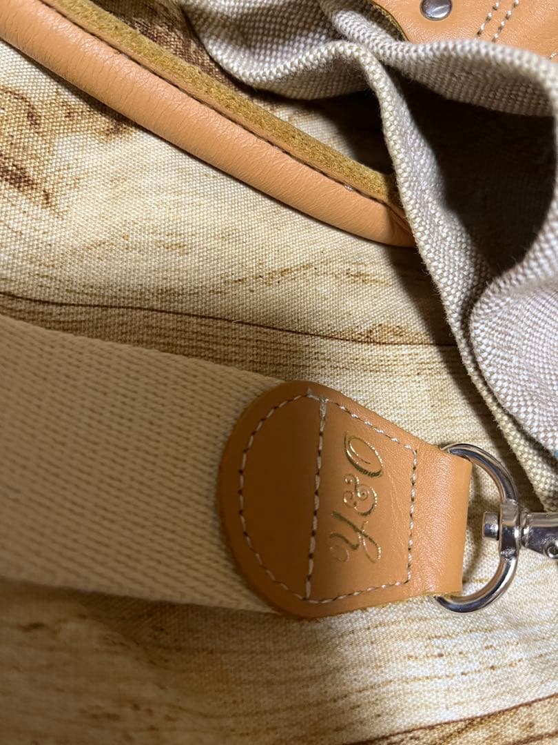 正規品ヤングアンドオルセン牛革ブラック＋キャンバス2wayストラップ付 中古良好