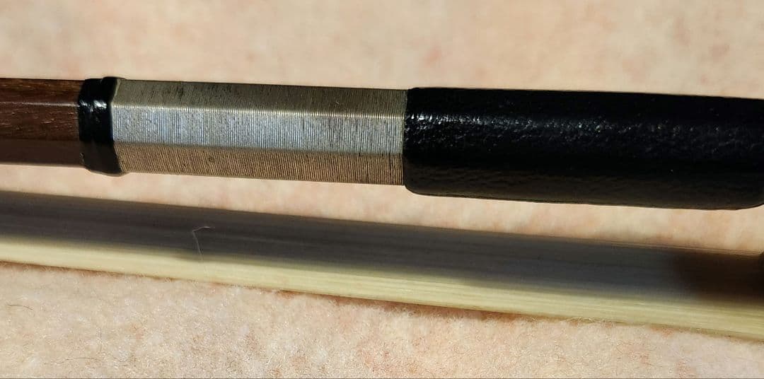 と*も様 チェロ弓 72cm #95200 40年前に8万円で購入