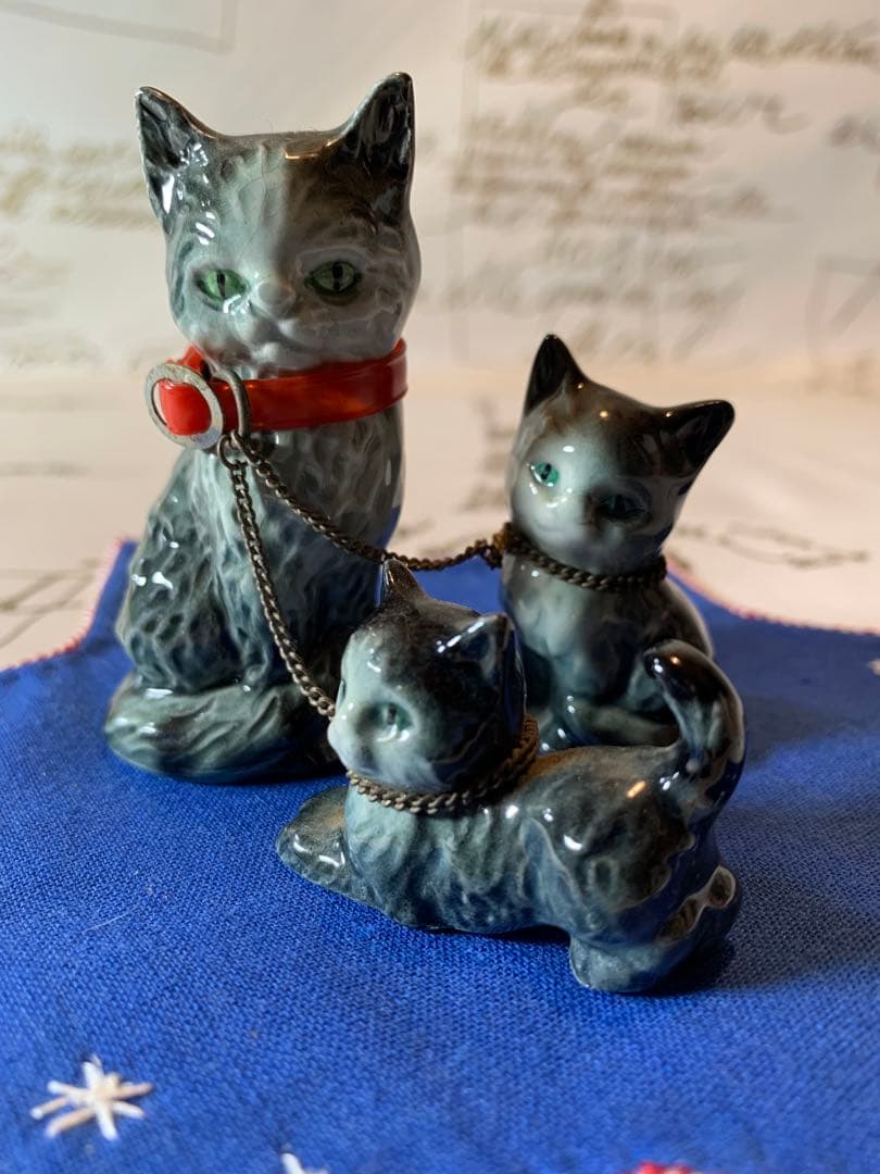 ゲーベル人形　西ドイツ製　陶器置物　レアな可愛い親子3匹セットの猫ちゃん！