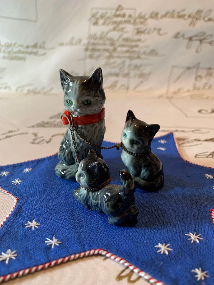 ゲーベル人形　西ドイツ製　陶器置物　レアな可愛い親子3匹セットの猫ちゃん！