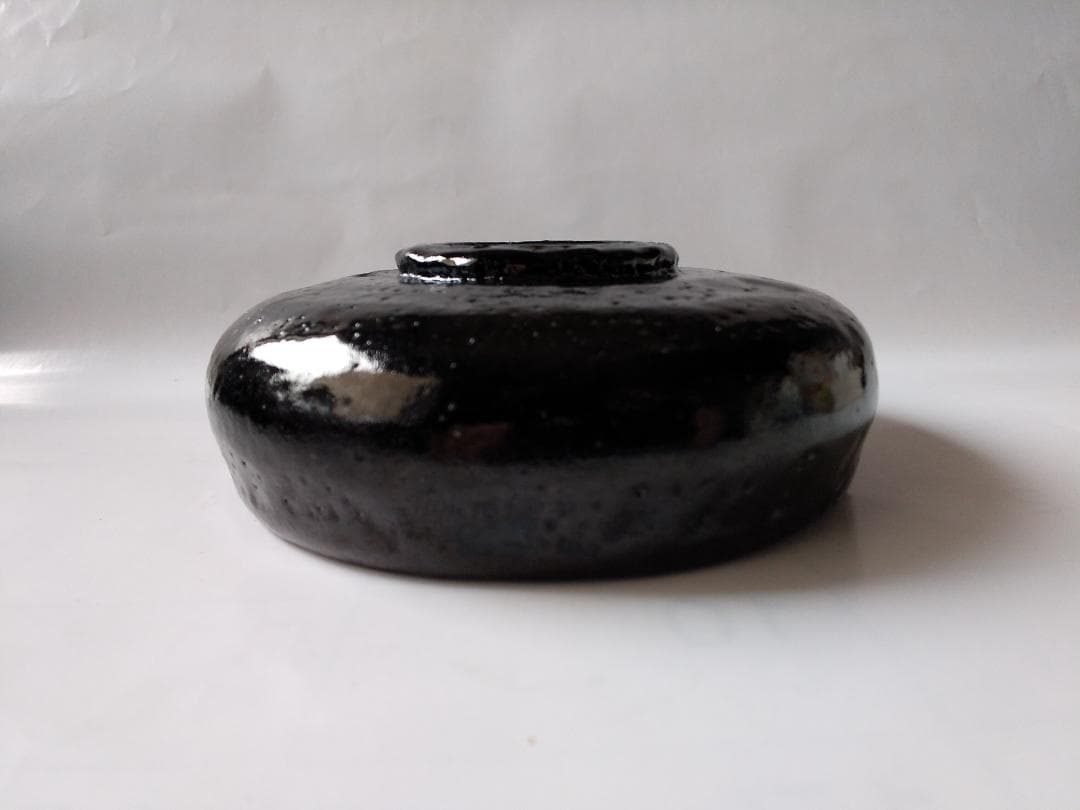 松雲窯 泉喜仙 作 馬盥 大樋茶碗 大樋焼 黒楽茶碗 茶道具 抹茶碗 美品 です