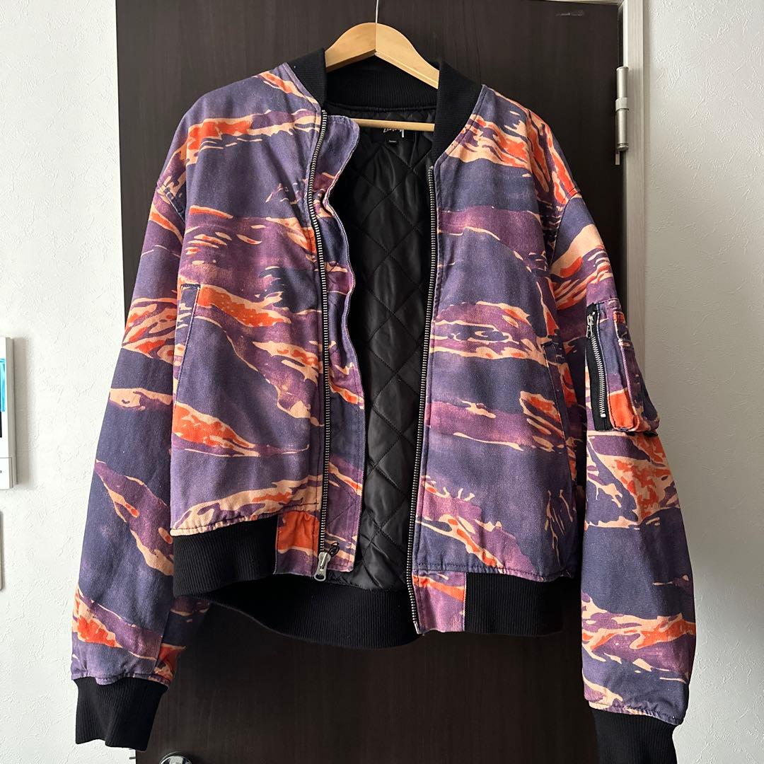stussyステューシー　ボンバージャケット　MA-1