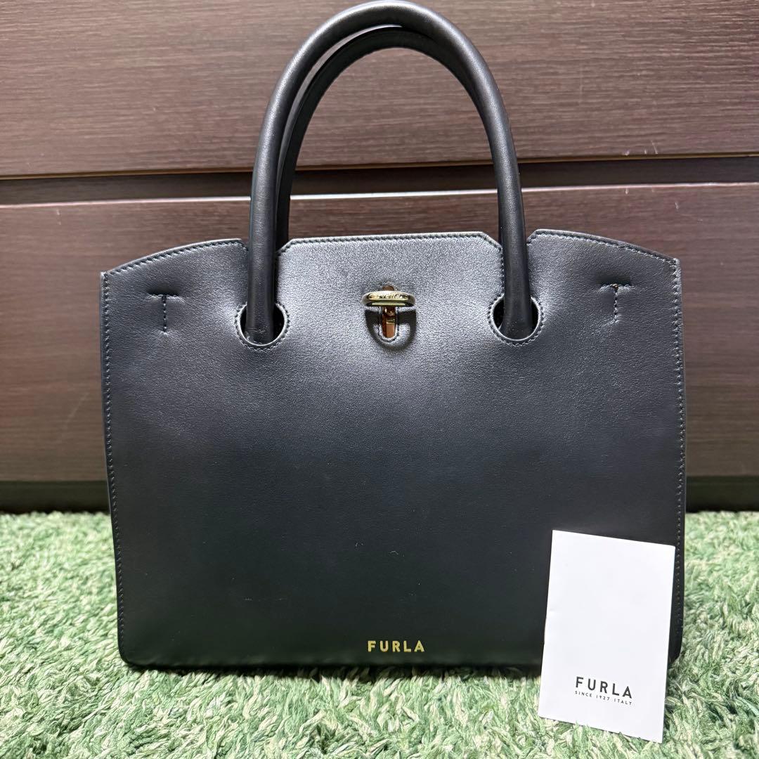 美品✨️ FURLA GENESI ターンロック レザー トートバッグ A4 M