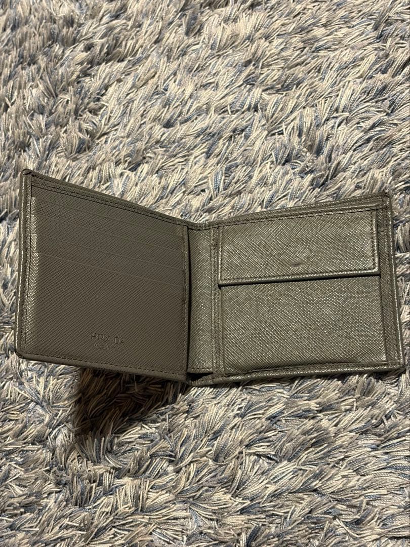 PRADA プラダ 二つ折り財布 2M0738 サフィアーノ ギャラ有
