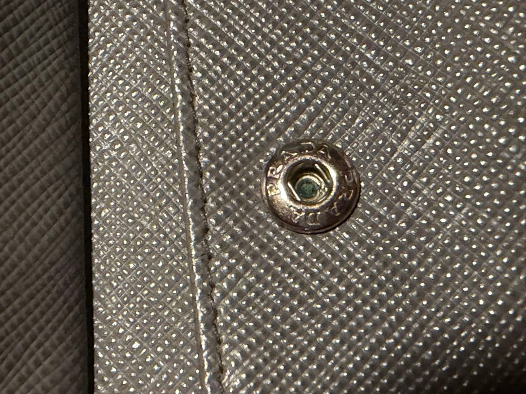 PRADA プラダ 二つ折り財布 2M0738 サフィアーノ ギャラ有