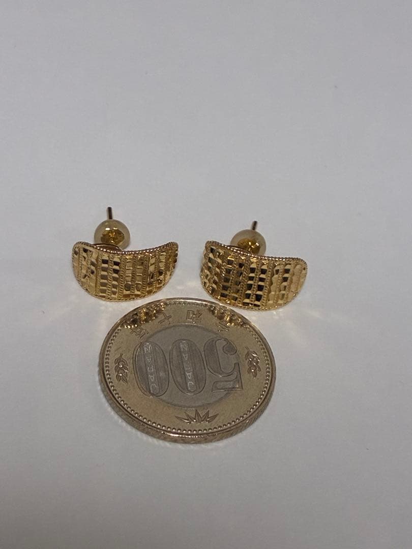 K18イエローゴールドピアス18k 18金　750